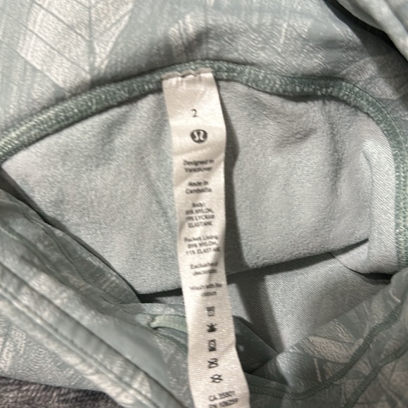 Lululemon swift speed shorts - Picture 2 of 2